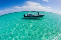 Caribbean Seafront, 2-Level Island Home, Pool, Kayak, Paddle boards and Privacy
