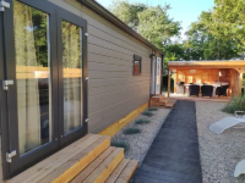 Luxury chalet "Strandperle, "on a 5 star site, by the sea