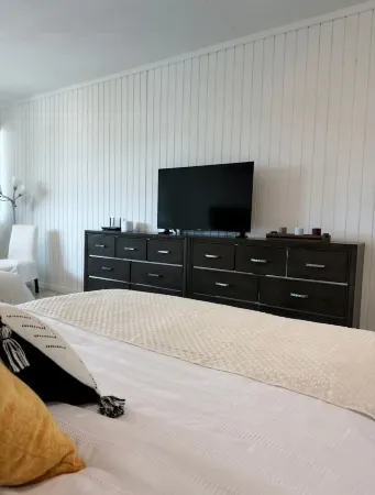 Fully equipped apartment with AC, WiFi in unique location in Vega Alta Beach.