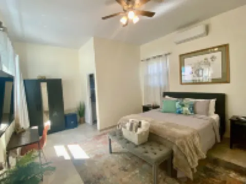 No Chores! 2 BD 2 BA in the heart of Havensight サウスサイドのホテル