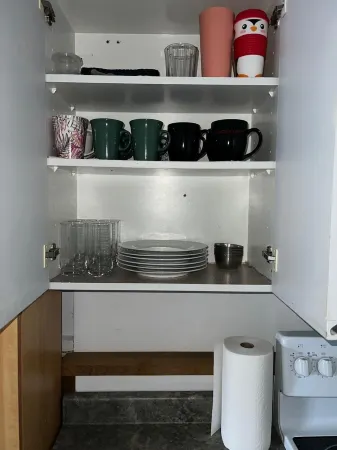 Home Away from Home in Victoria (centrally located) Отели рядом с достопримечательностью «Continuing Studies at UVic»