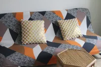 1 Studio Flat walking distance to ski lifts (we have 2 in the same building)
