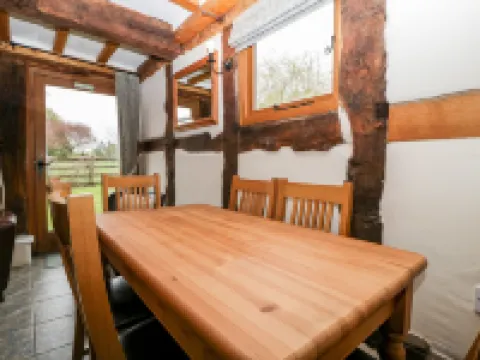 Stable End Hotels in Leominster