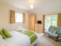 Forget-me-Not Hotels in Saint Columb