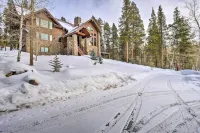 Grand Fraser Escape w/ Private Deck & Hot Tub - WiFi