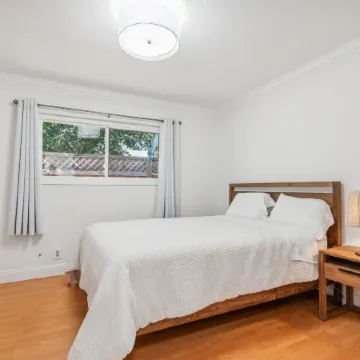 Spacious Mountain View Duplex In Prime Location 3 Bedroom Duplex
