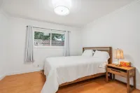 Spacious Mountain View Duplex In Prime Location 3 Bedroom Duplex