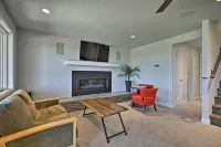 12 Mi to Red Rocks: Morrison Home w/ Deck