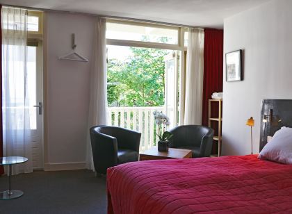 アドリアン ファン オスターデ B&B