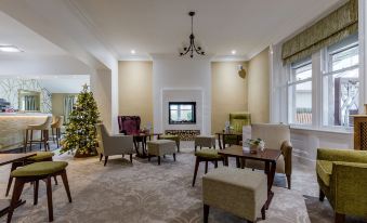 The Melbreak Hotel
