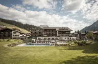 Hotel Arlberg Lech Hotels in Lech