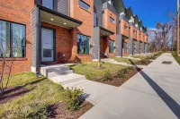 < 2 Mi to Dtwn: Modern Townhome in Knoxville