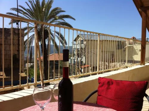 Off The Square Hotels in Safed