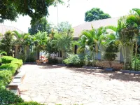 Kamfart Safari Lodge Hotels in Buikwe