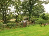Y Cartws Hotels in Manordeifi