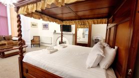 The Guards Hotel