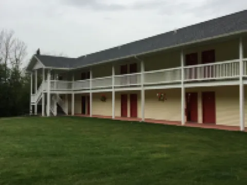 The Beach Inn Motel Hotels in Munising