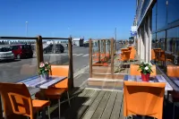 藍色鵝卵石飯店