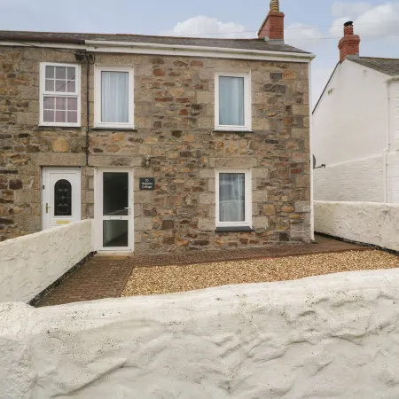 Nappers Cottage Отели в г. Хейл