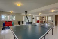 Fir Mountain Escape 4 Bedroom Home by Redawning