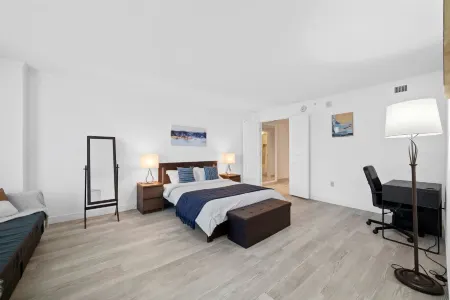 2Br/3ba Condo Right Between Hard Rock and Ocean Casino! Отели рядом с достопримечательностью «Hard Rock Giant Guitar»