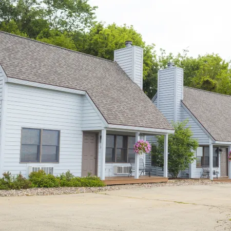 Lefevre Inn and Resort