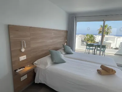 Birdie Apartment Kikere Studios Hotels in Yaiza