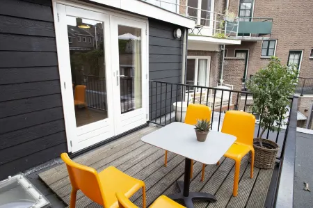 Holt Nijmegen Отели рядом с достопримечательностью «Университет Неймегена»