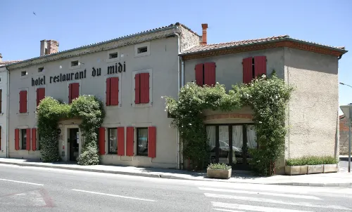 Logis Hôtels - Hôtel Restaurant du Midi Hotels in Belleserre