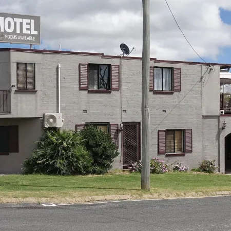 Warwick Vines Motel