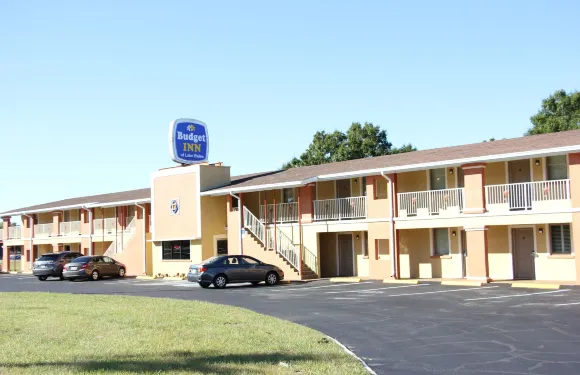 萊克威爾士經濟旅館