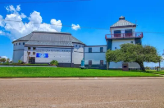 เมอร์เมดส์ แลนดิ้ง คอทเทจ 2 ห้องนอน โดย เรดออว์นนิ่ง