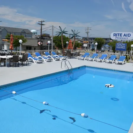 Royal Court Motel