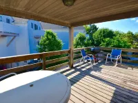 Surf Club Oceanfront Hotel