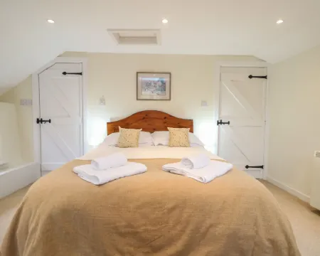 1 ローズ コテージズ ルーのホテル