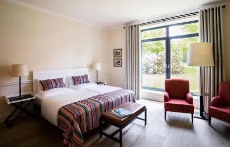 Hotel Gut Kaden Отели в г. Бад-Брамштедт