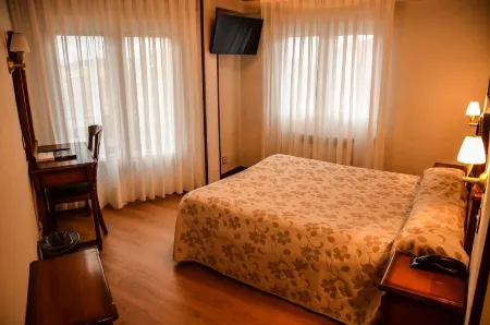 Hotel Cabeza Отели в г. Сьеро