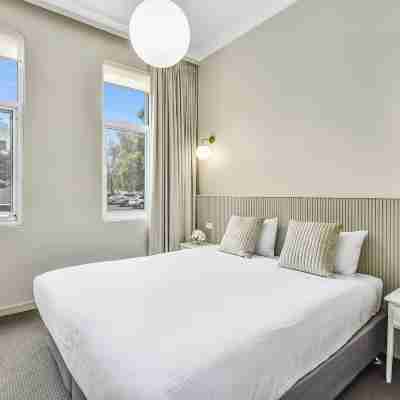 Aloha Central Platinum Apartments Rooms