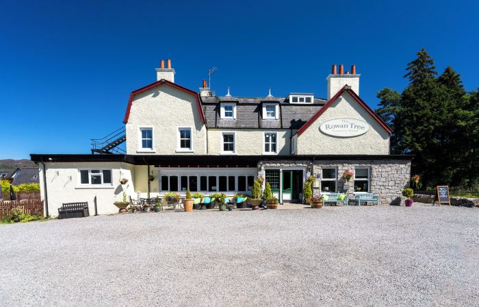 The Rowan Tree Country Hotel