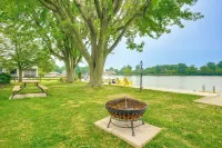 Lakefront St Marys Getaway w/ Boat Dock + Fire Pit - 3-Star