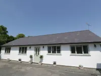 Orchard Cottage Hotels in 