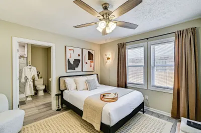 Private Hot Tub & Cold Plunge: Fayetteville Gem! Hotels in Fayetteville