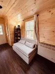 Green Cabin in Surry close to Acadia and Bar Harbor