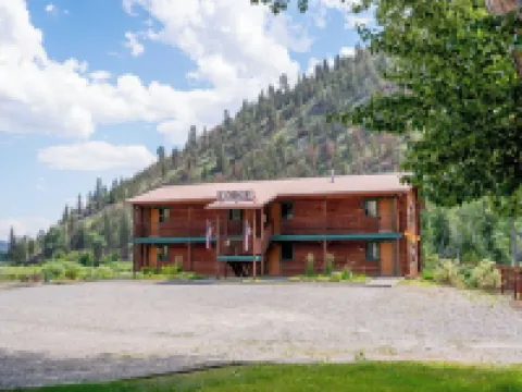 River's Fork Lodge Hotels in Lemhi County