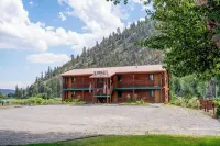 River's Fork Lodge