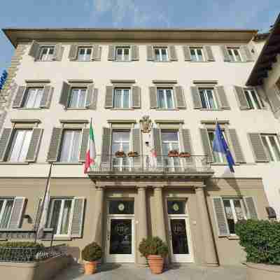 Hotel Executive Hotel Exterior