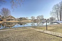 Spacious Syracuse Getaway w/ Waterfront Deck! - Lemmikkieläimet sallittu