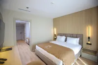 Regina Palm Resort Hotel a Radhime