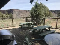 Smith Rock Resort Отели в г. Редмонд