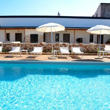 Agriturismo Masseria Alberotanza B&B and Restaurant